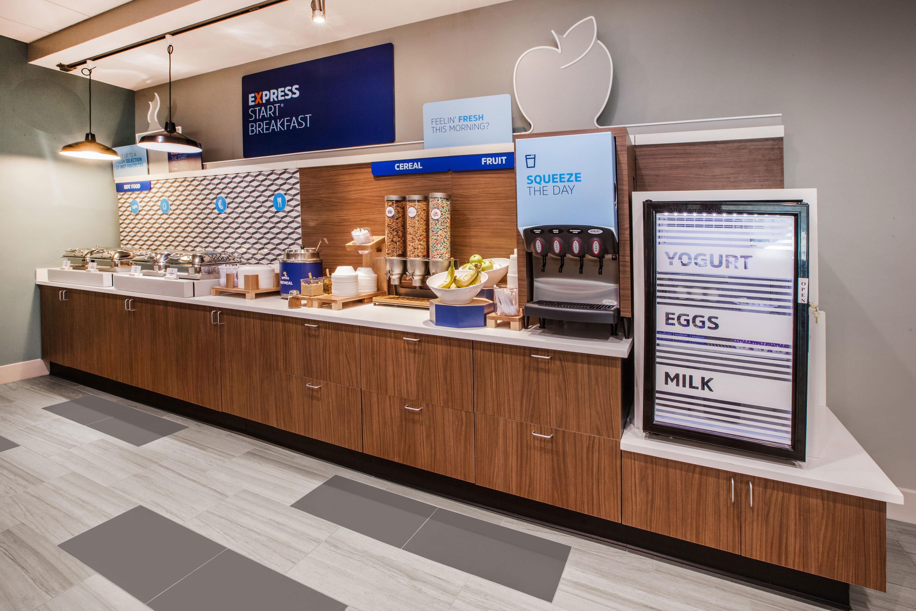 Holiday Inn Express Hotel & Suites Glasgow By Ihg Extérieur photo