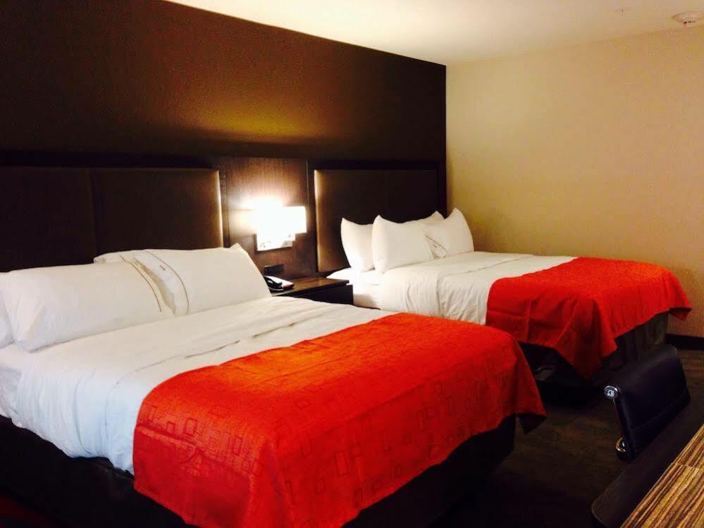 Holiday Inn Express Hotel & Suites Glasgow By Ihg Extérieur photo